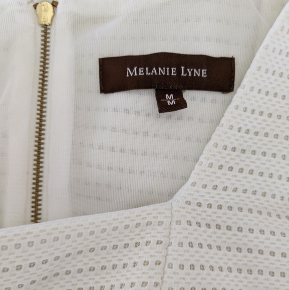 Melanie Lyne Sleeveless Top - Picture 6 of 7